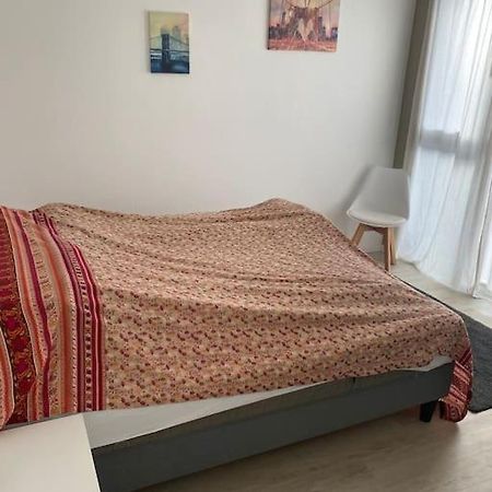 Ferienwohnung Mit Blick Auf Den Feldberg Weilmunster Exterior foto